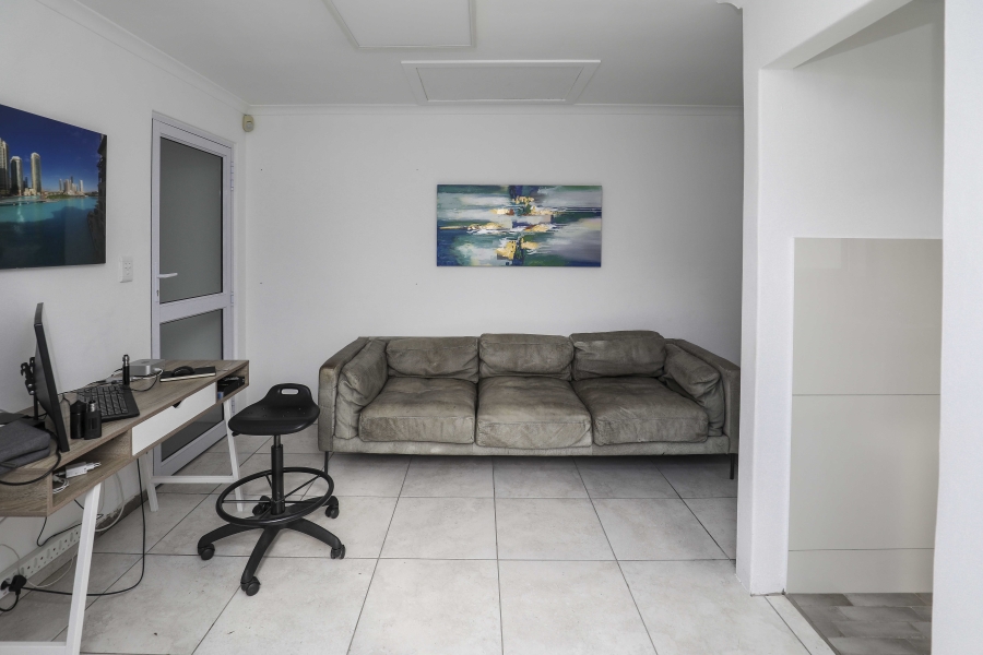 3 Bedroom Property for Sale in Claremont Western Cape